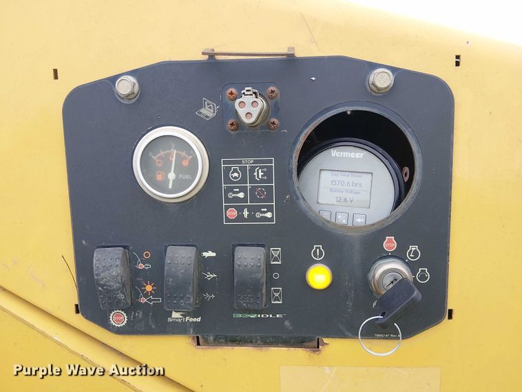 image for item YA1109 2017 Vermeer BC1000XL wood chipper