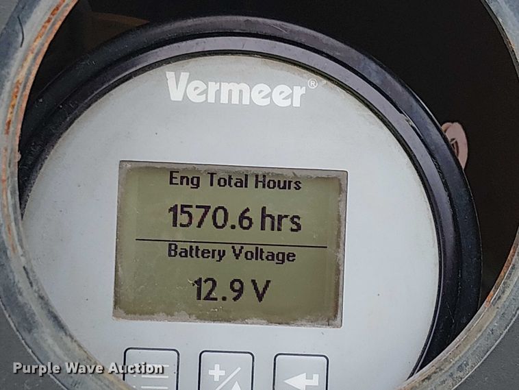 image for item YA1109 2017 Vermeer BC1000XL wood chipper