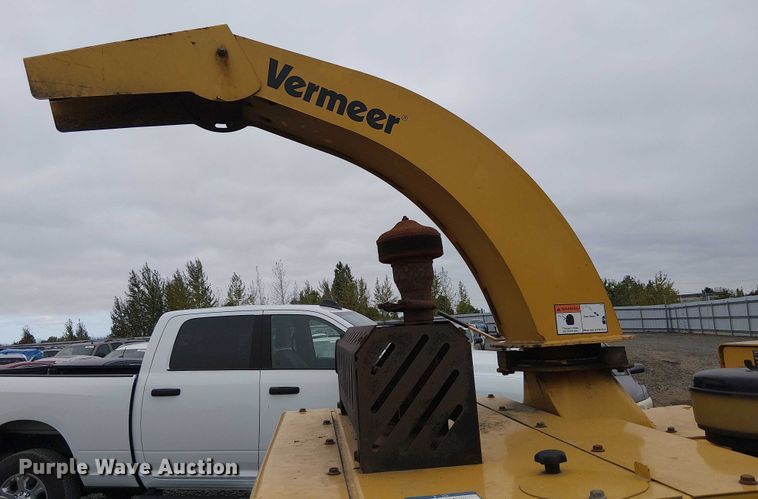 image for item YA1109 2017 Vermeer BC1000XL wood chipper