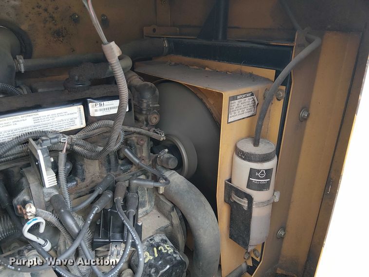 image for item YA1109 2017 Vermeer BC1000XL wood chipper