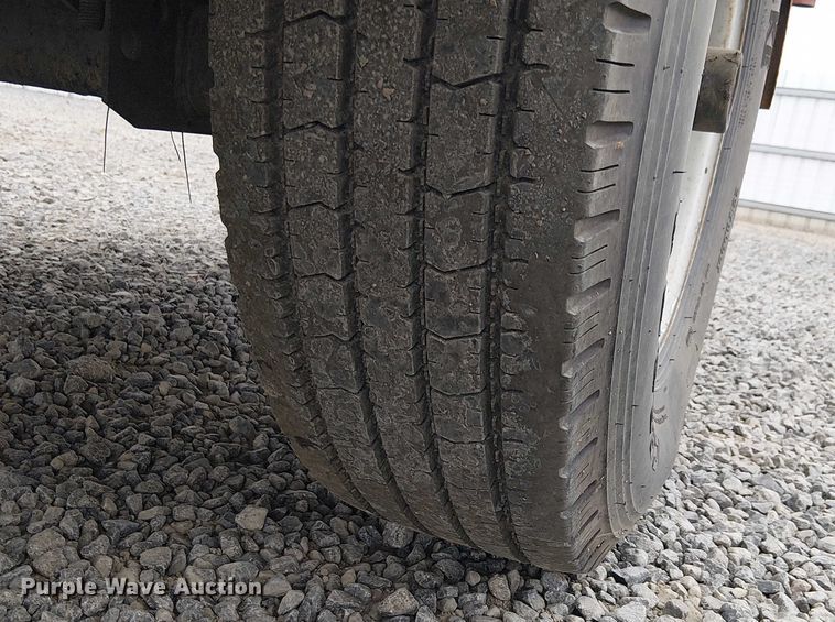 image for item YA1109 2017 Vermeer BC1000XL wood chipper