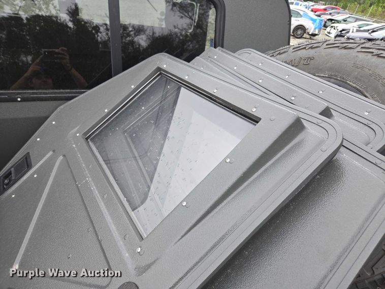 image for item YA1148 1986 AM General M998 Humvee SUV