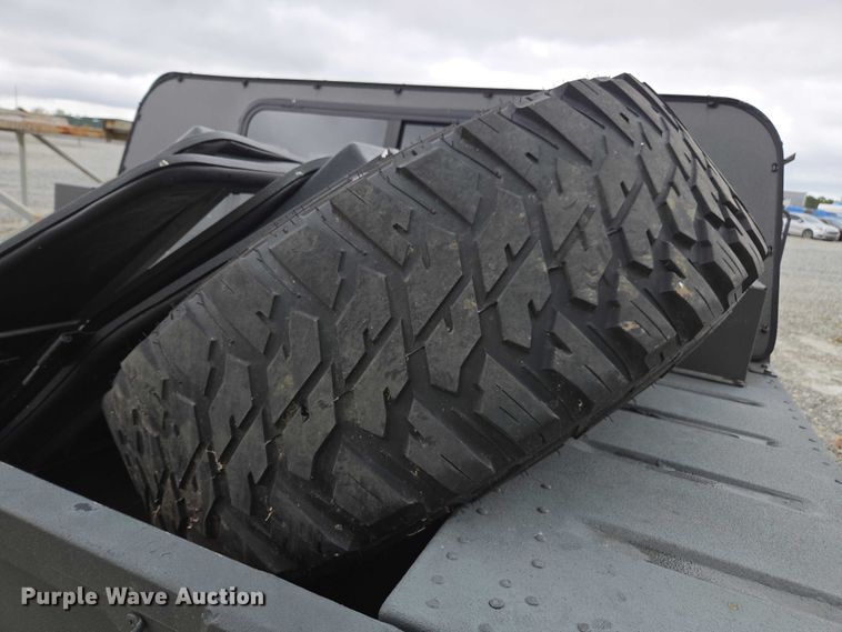 image for item YA1148 1986 AM General M998 Humvee SUV