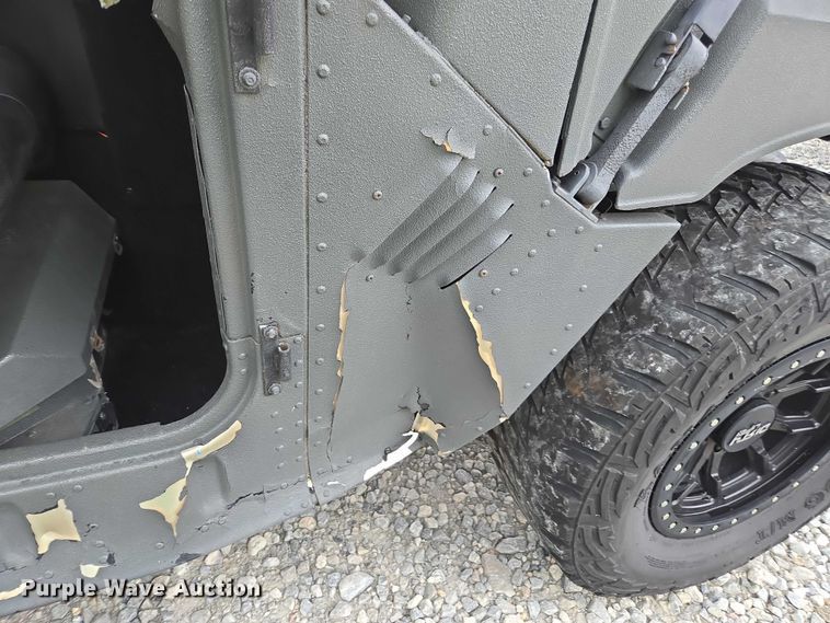 image for item YA1148 1986 AM General M998 Humvee SUV