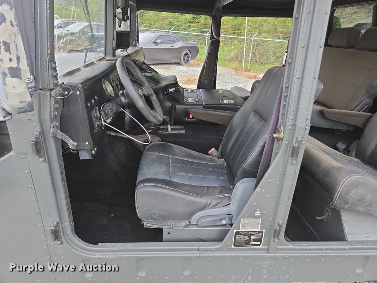 image for item YA1148 1986 AM General M998 Humvee SUV