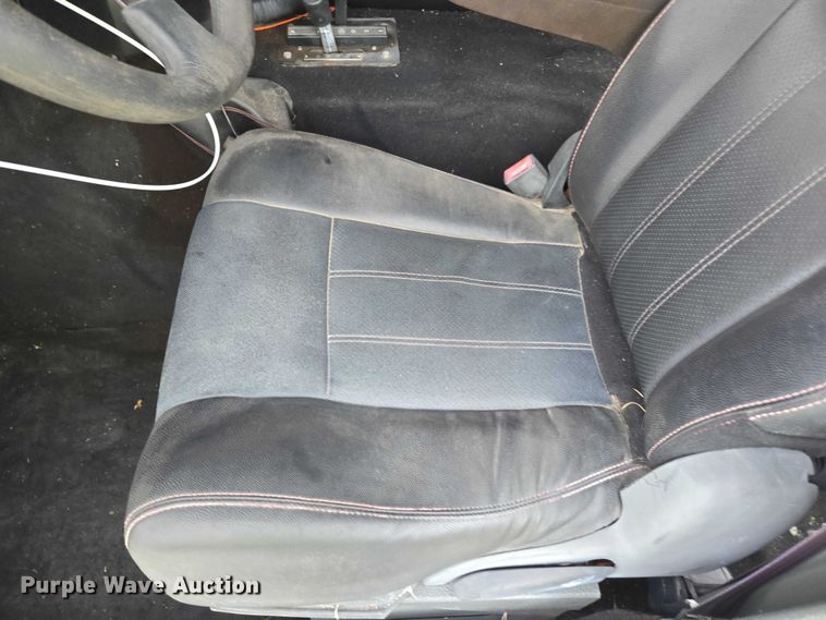 image for item YA1148 1986 AM General M998 Humvee SUV