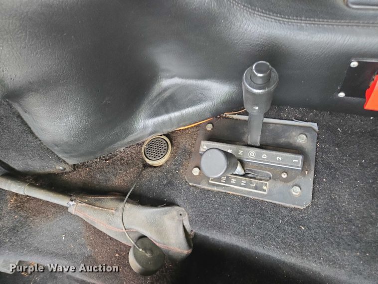 image for item YA1148 1986 AM General M998 Humvee SUV