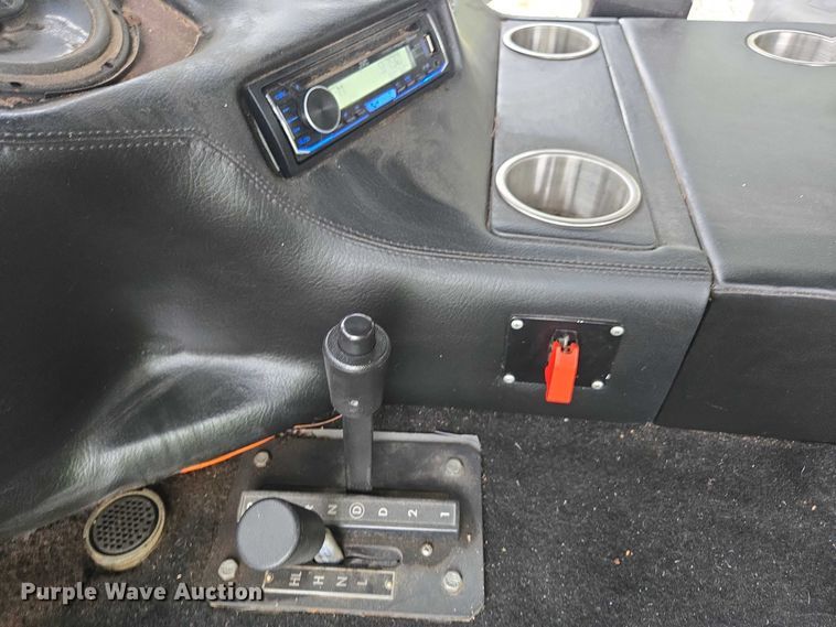 image for item YA1148 1986 AM General M998 Humvee SUV