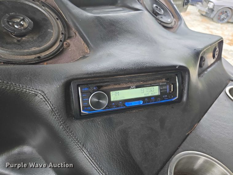 image for item YA1148 1986 AM General M998 Humvee SUV