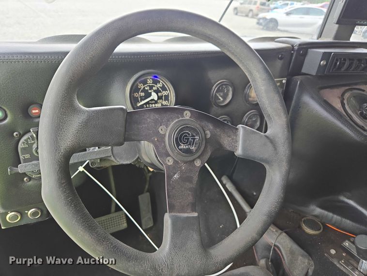 image for item YA1148 1986 AM General M998 Humvee SUV