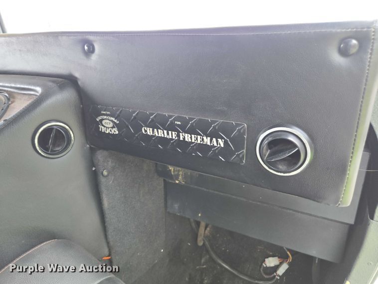 image for item YA1148 1986 AM General M998 Humvee SUV