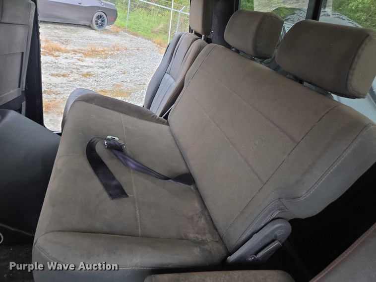 image for item YA1148 1986 AM General M998 Humvee SUV