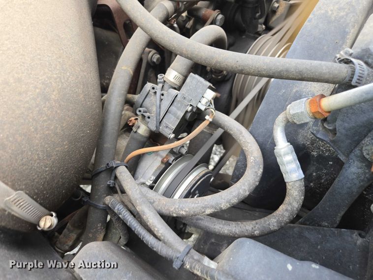 image for item YA1148 1986 AM General M998 Humvee SUV