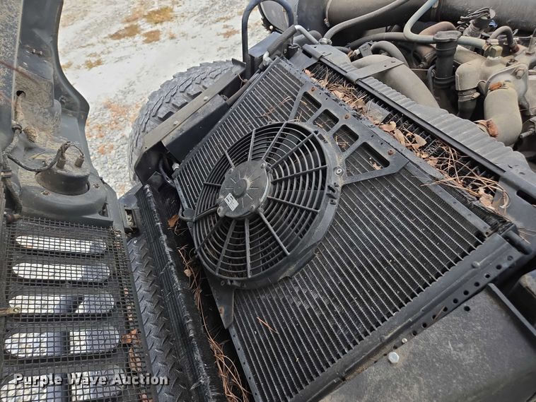 image for item YA1148 1986 AM General M998 Humvee SUV