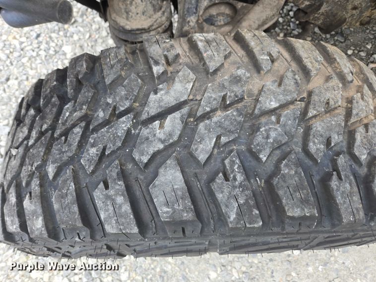 image for item YA1148 1986 AM General M998 Humvee SUV