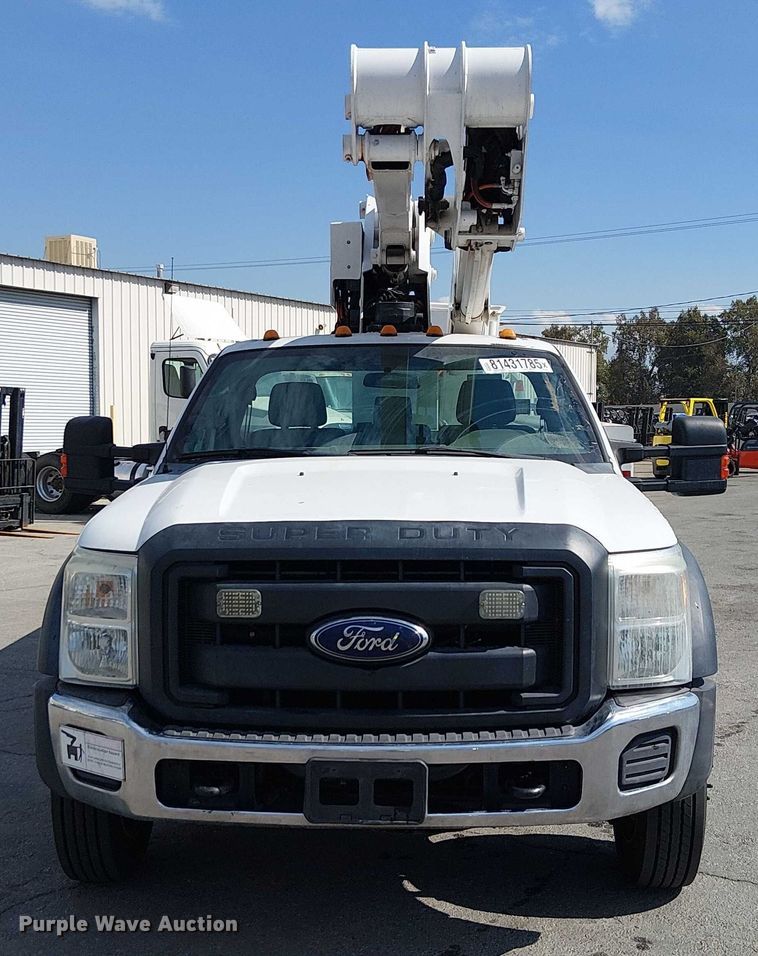 image for item YA1157 2016 Ford F550 Super Duty bucket truck