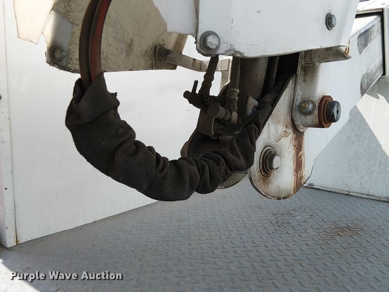 image for item YA1157 2016 Ford F550 Super Duty bucket truck