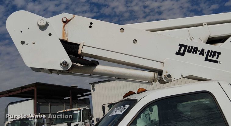 image for item YA1157 2016 Ford F550 Super Duty bucket truck