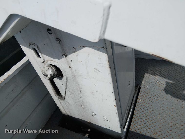 image for item YA1157 2016 Ford F550 Super Duty bucket truck