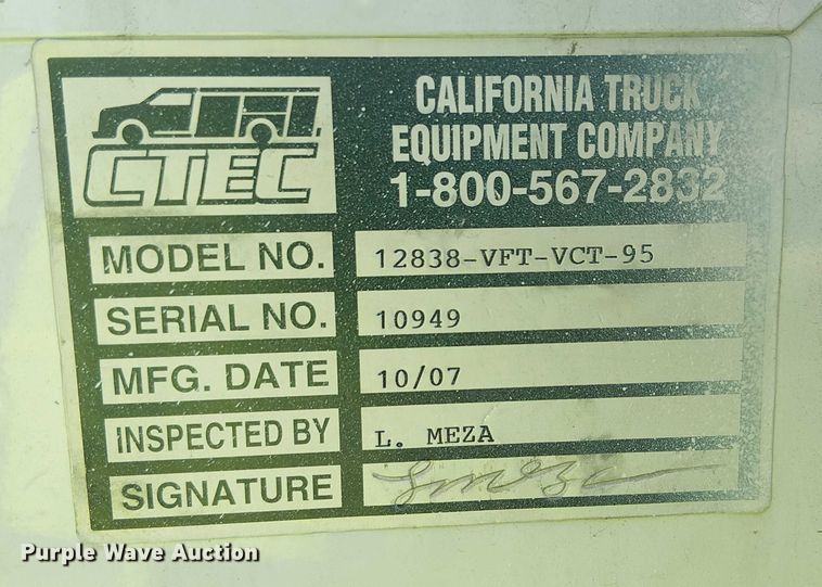 image for item YA1157 2016 Ford F550 Super Duty bucket truck