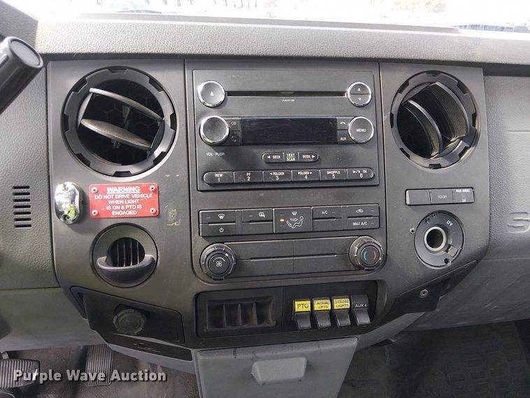 image for item YA1157 2016 Ford F550 Super Duty bucket truck