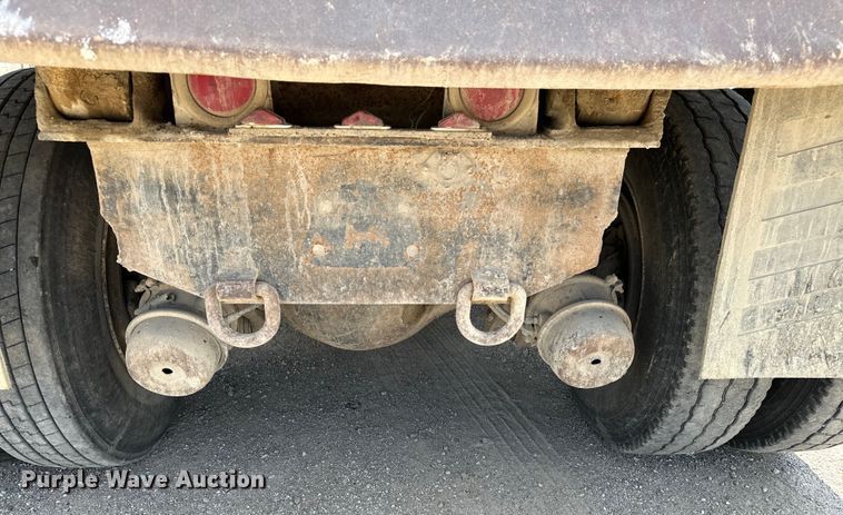 image for item DF8598 1999 International 4900 dump truck