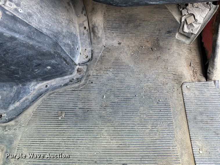 image for item DF8598 1999 International 4900 dump truck