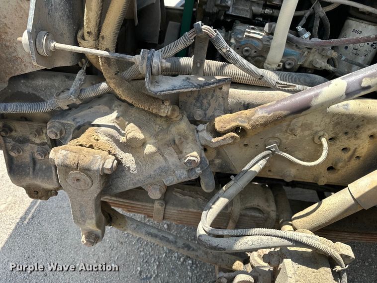 image for item DF8598 1999 International 4900 dump truck