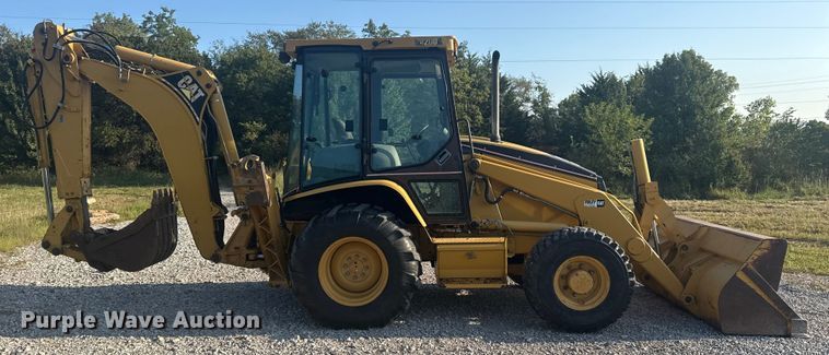 RETROEXCAVADORA 2004 CATERPILLAR 420D