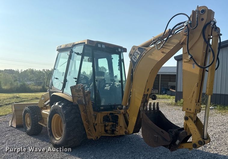 image for item DJ7792 2004 Caterpillar 420D backhoe