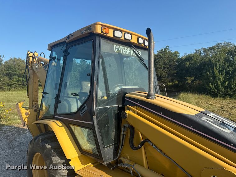 image for item DJ7792 2004 Caterpillar 420D backhoe
