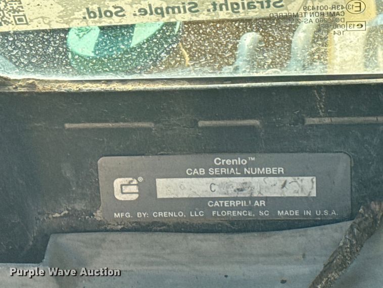 image for item DJ7792 2004 Caterpillar 420D backhoe