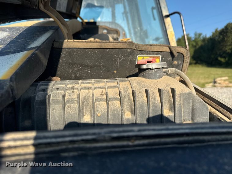 image for item DJ7792 2004 Caterpillar 420D backhoe