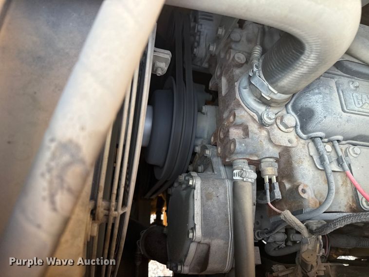 image for item DJ7792 2004 Caterpillar 420D backhoe