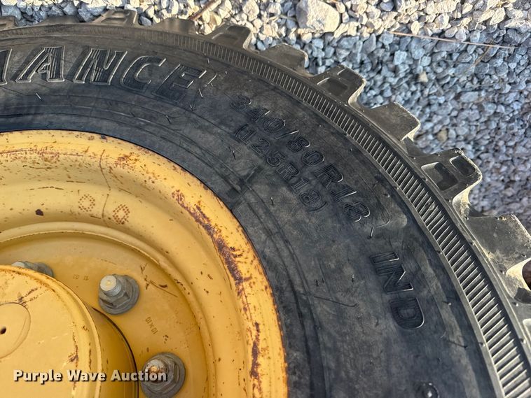 image for item DJ7792 2004 Caterpillar 420D backhoe