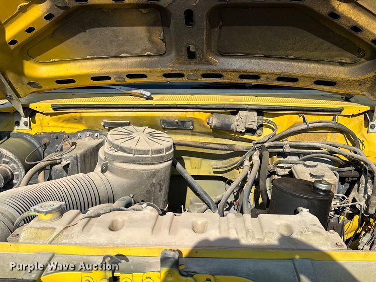 image for item DJ7793 1993 Ford F700 dump truck