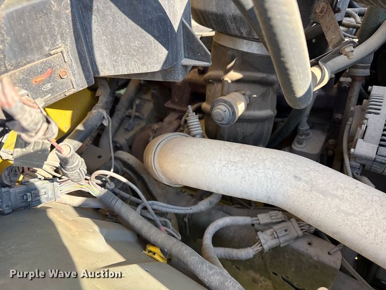 image for item DJ7793 1993 Ford F700 dump truck