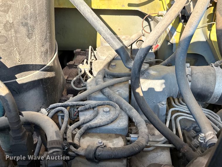 image for item DJ7793 1993 Ford F700 dump truck