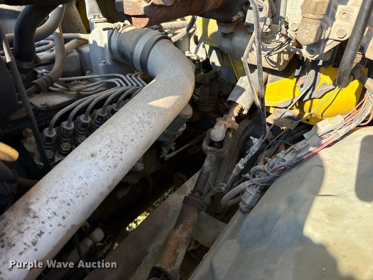 image for item DJ7793 1993 Ford F700 dump truck