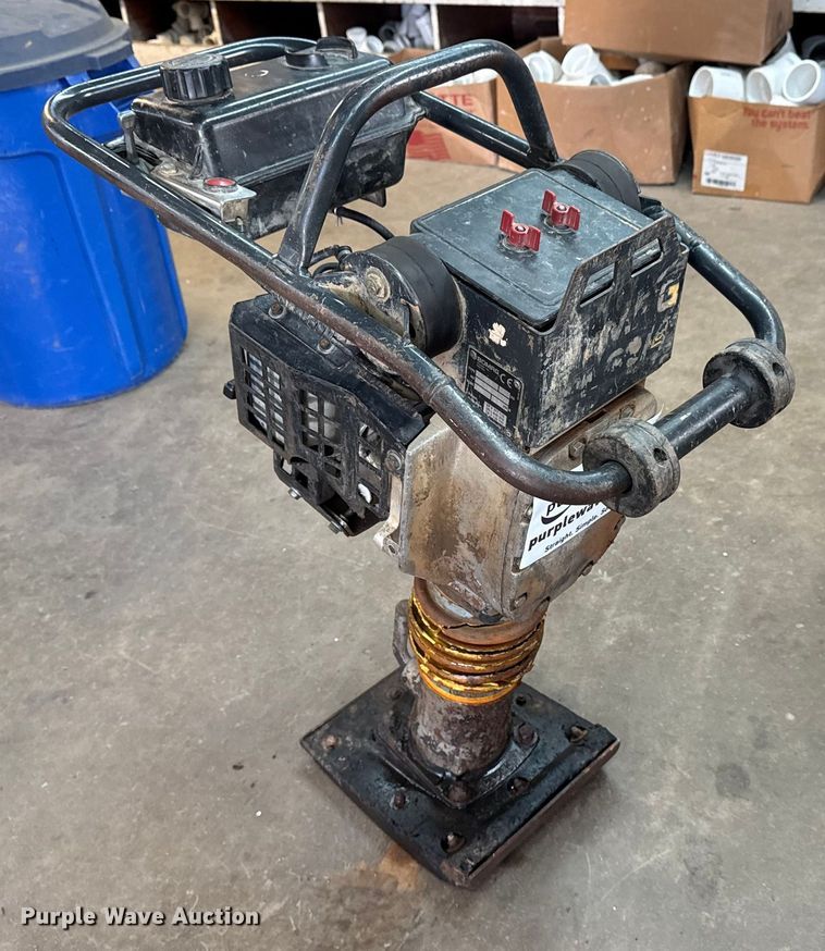 image for item DJ7795 2006 Bomag BT 60/4 plate compactor