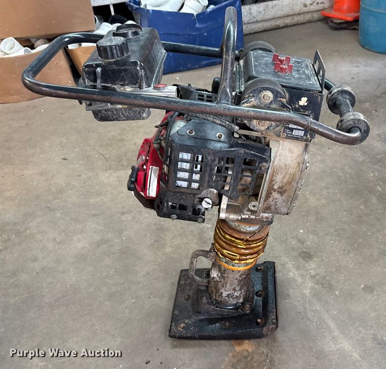 image for item DJ7795 2006 Bomag BT 60/4 plate compactor