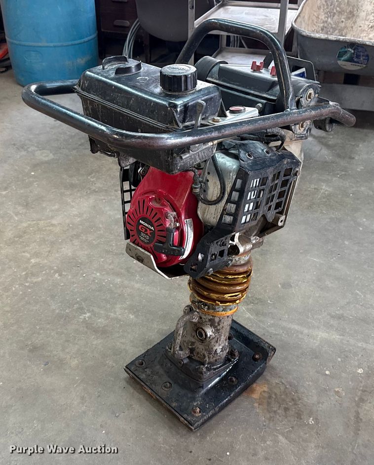 image for item DJ7795 2006 Bomag BT 60/4 plate compactor