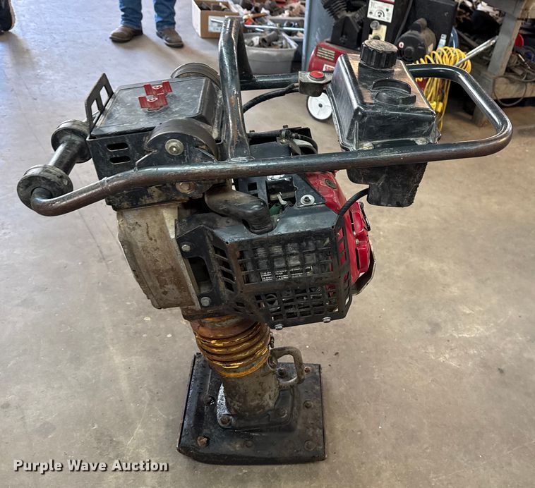 image for item DJ7795 2006 Bomag BT 60/4 plate compactor