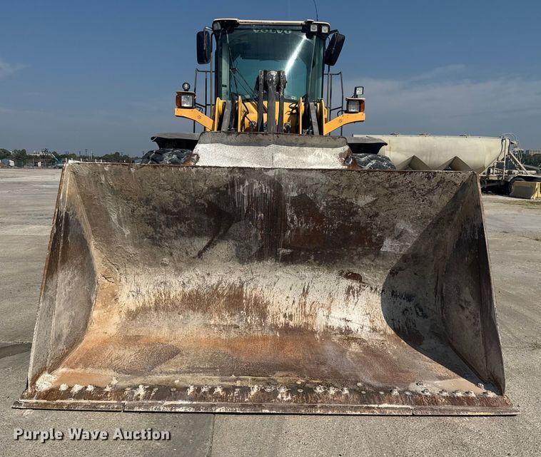 image for item DJ7800 2008 Volvo L110F wheel loader