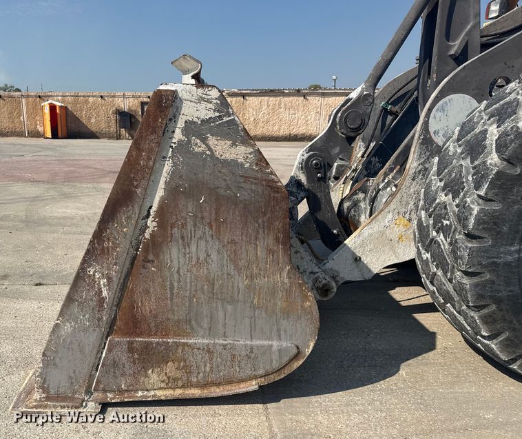 image for item DJ7800 2008 Volvo L110F wheel loader