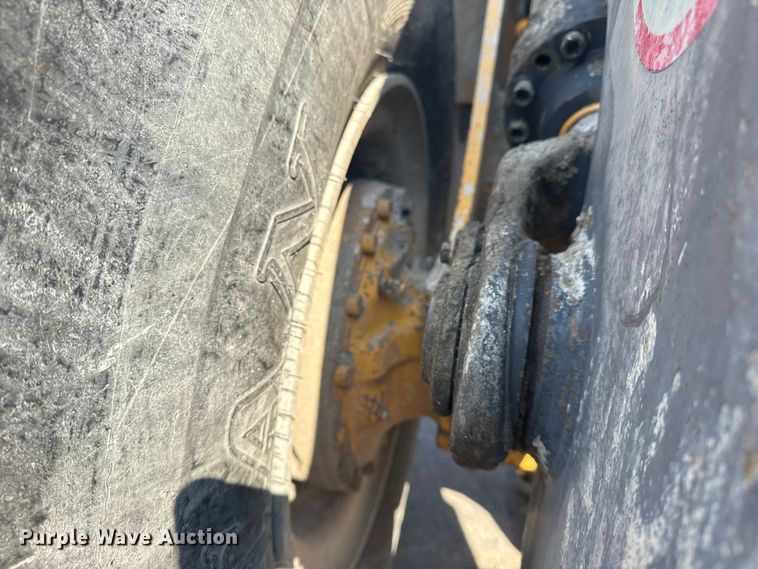 image for item DJ7800 2008 Volvo L110F wheel loader