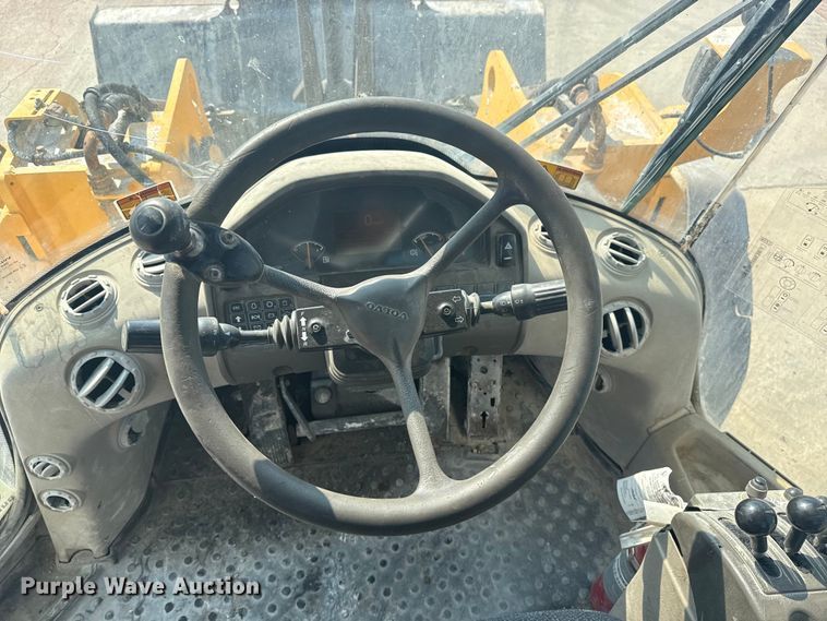 image for item DJ7800 2008 Volvo L110F wheel loader