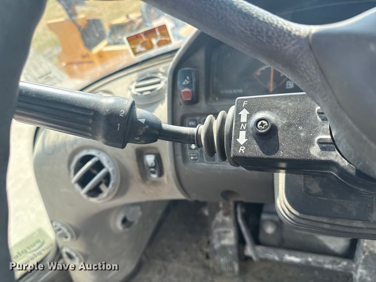 image for item DJ7800 2008 Volvo L110F wheel loader