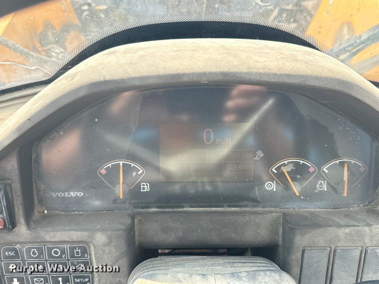 image for item DJ7800 2008 Volvo L110F wheel loader