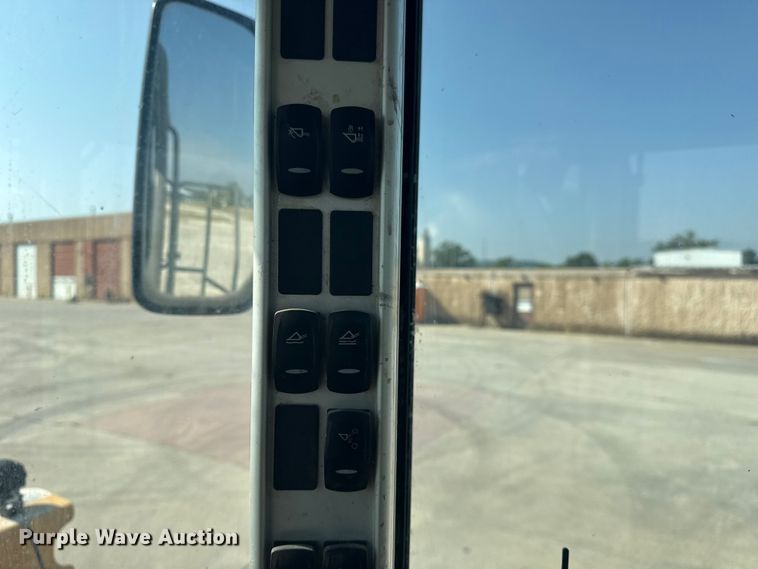 image for item DJ7800 2008 Volvo L110F wheel loader